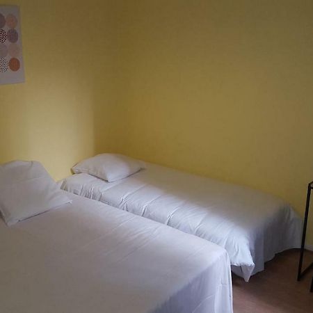 בזייה Hotel Confort מראה חיצוני תמונה