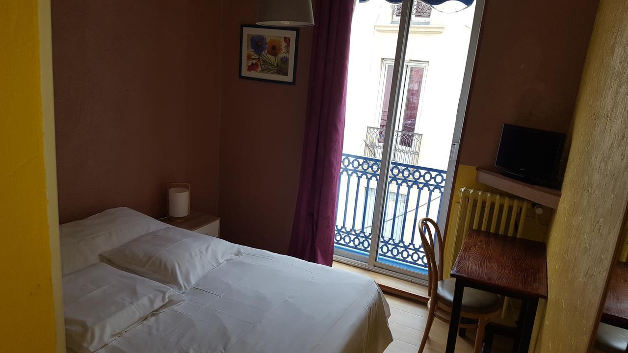 בזייה Hotel Confort מראה חיצוני תמונה