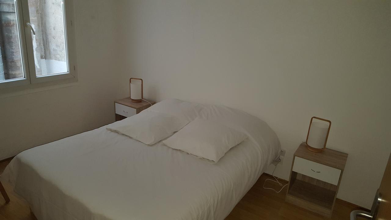 בזייה Hotel Confort מראה חיצוני תמונה