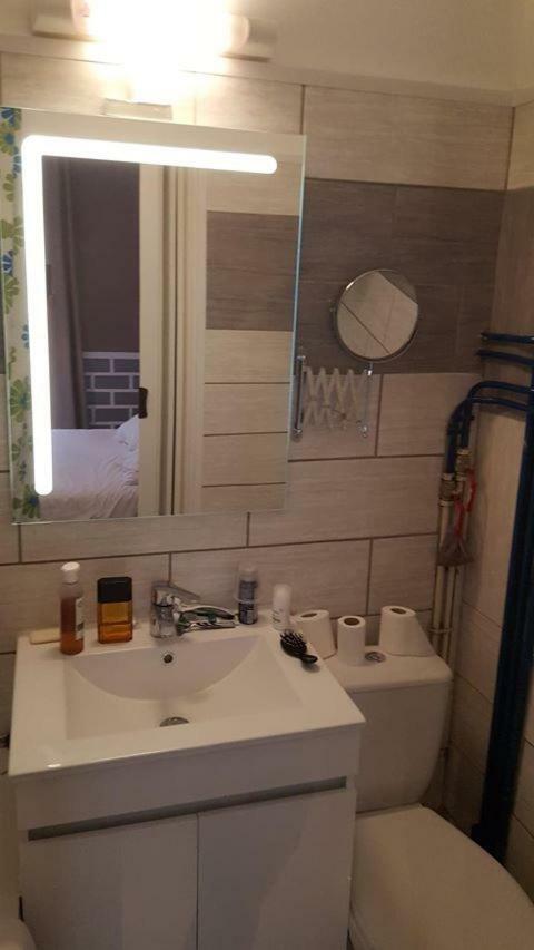 בזייה Hotel Confort מראה חיצוני תמונה